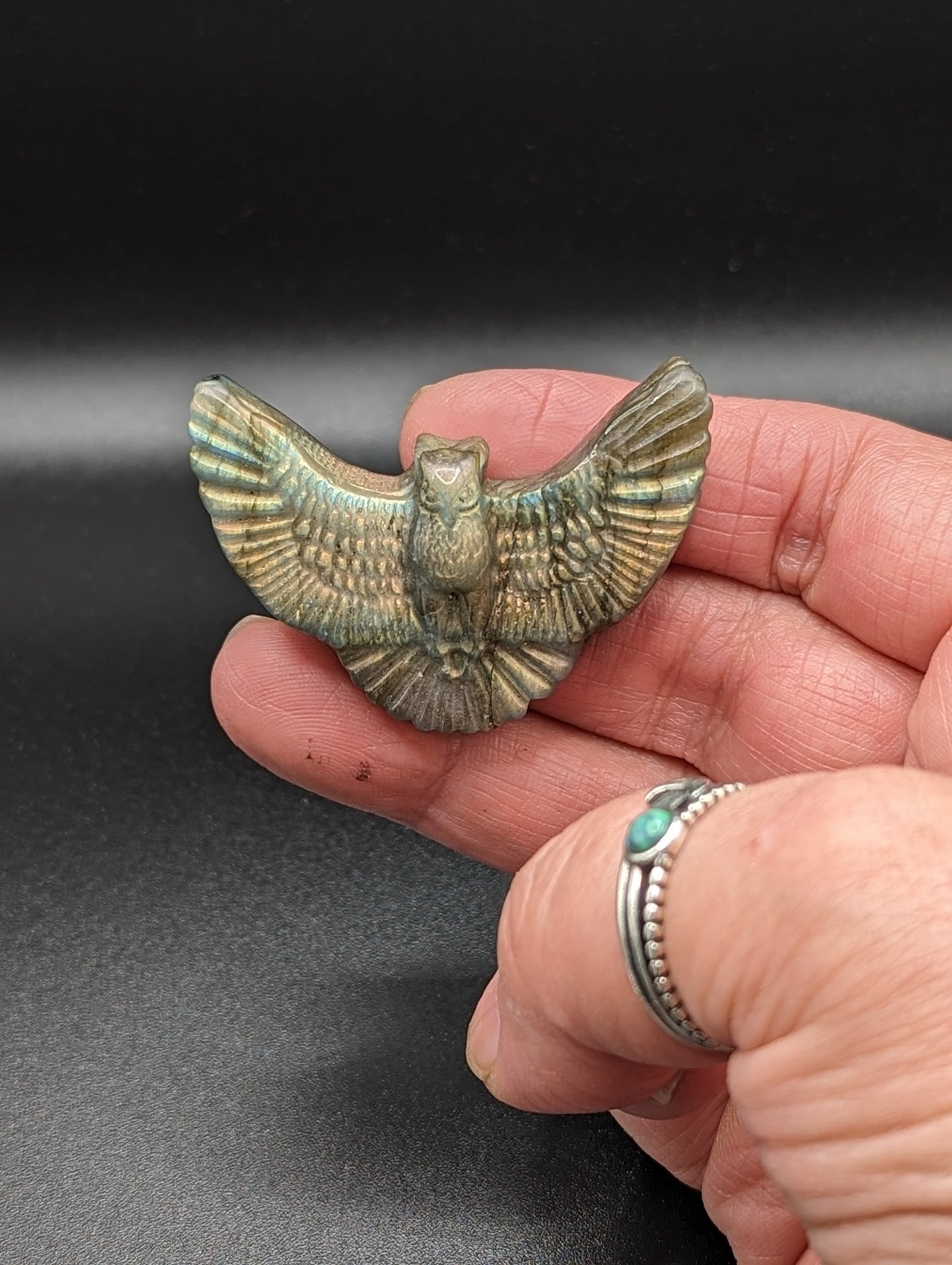 Labradorite Bird - STRENGTH, TRANFORMATION, INTUITION