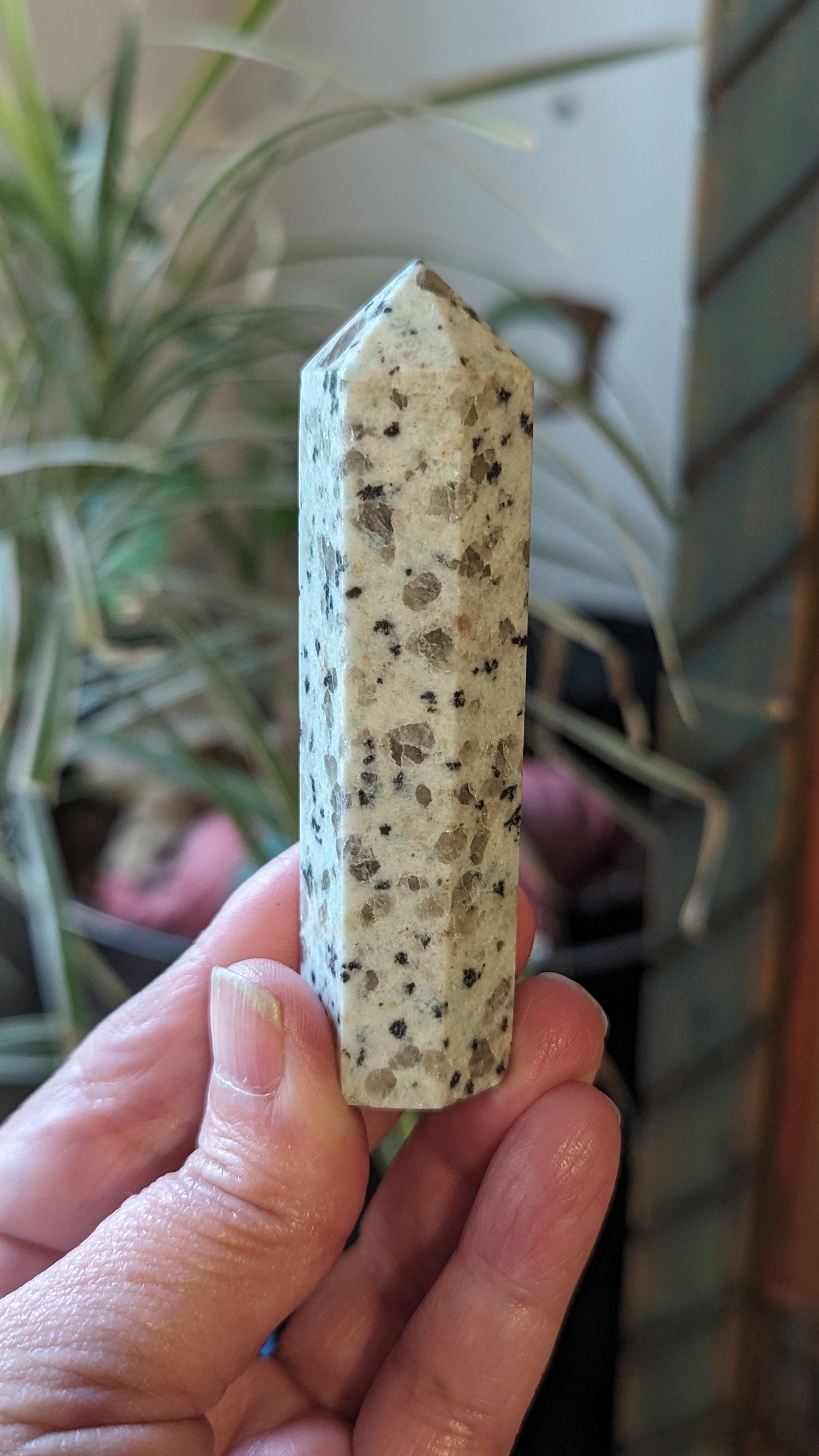 Kiwi Jasper Energy Tower - TRANQUILITY, BALANCE, POSITIVITY