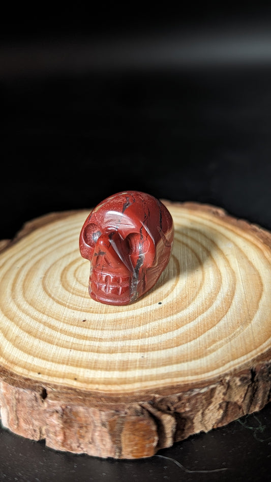 Skull Mini (Red Jasper) - PROTECTION, BALANCE YIN/YANG, ENDURANCE