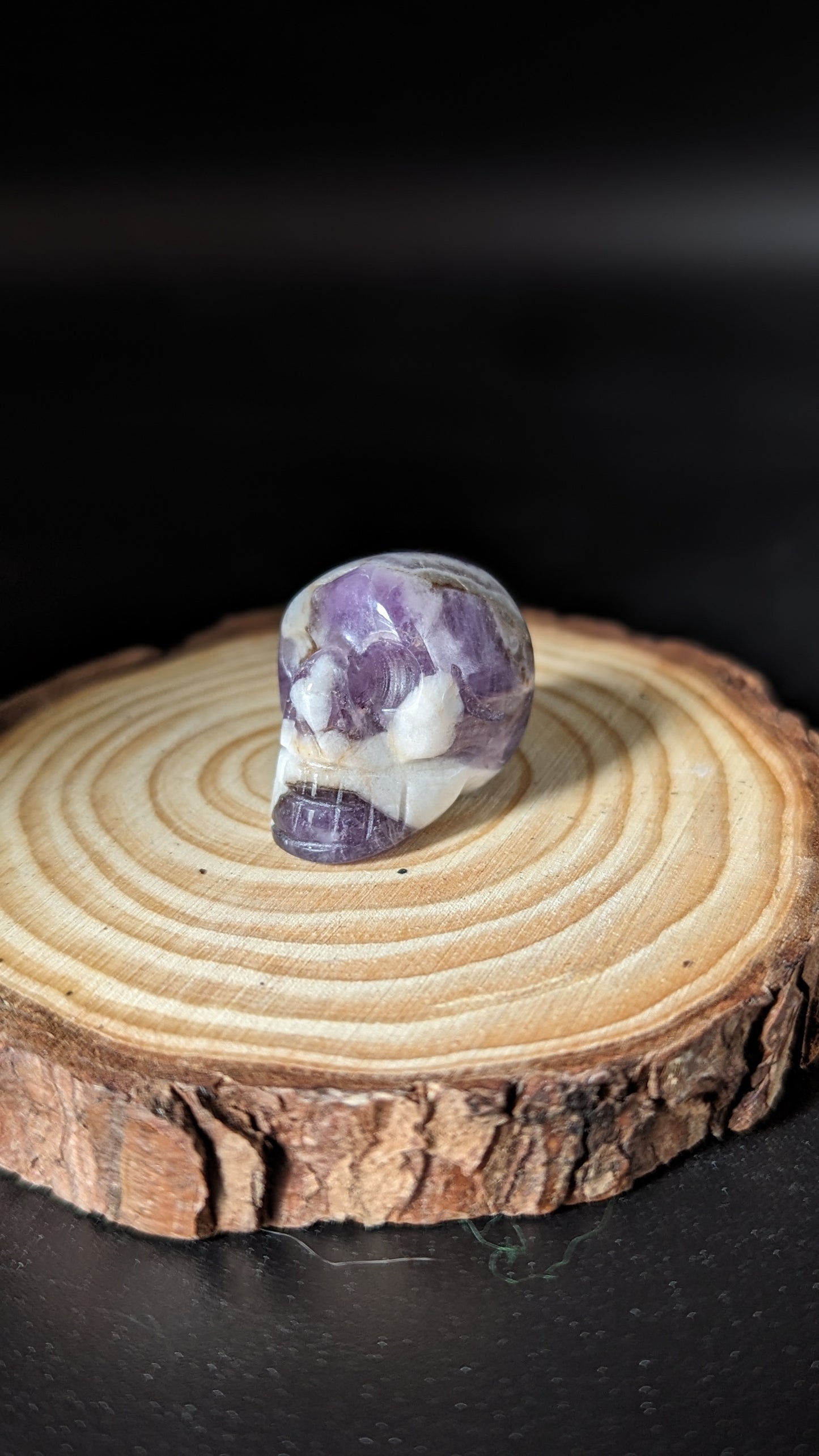 Skull Mini (Amethyst) - WISDOM, SPIRITUALITY, CALMING