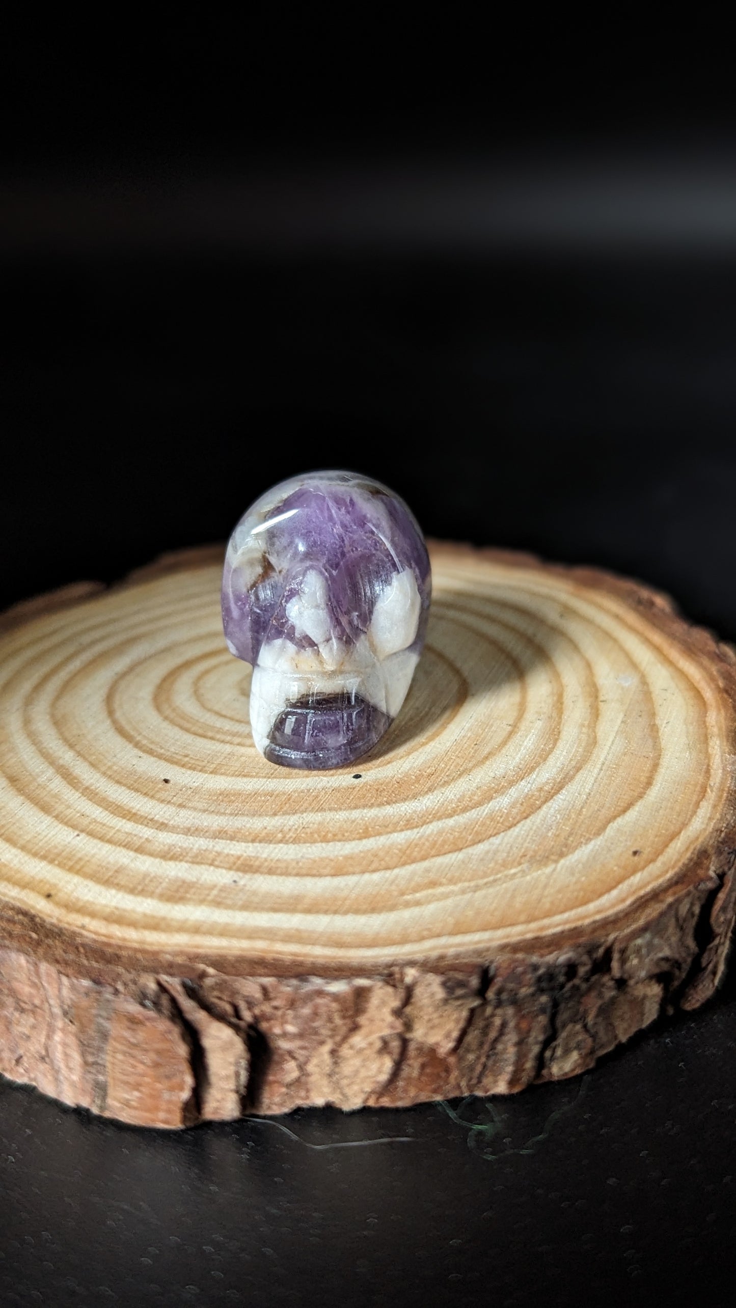 Skull Mini (Amethyst) - WISDOM, SPIRITUALITY, CALMING