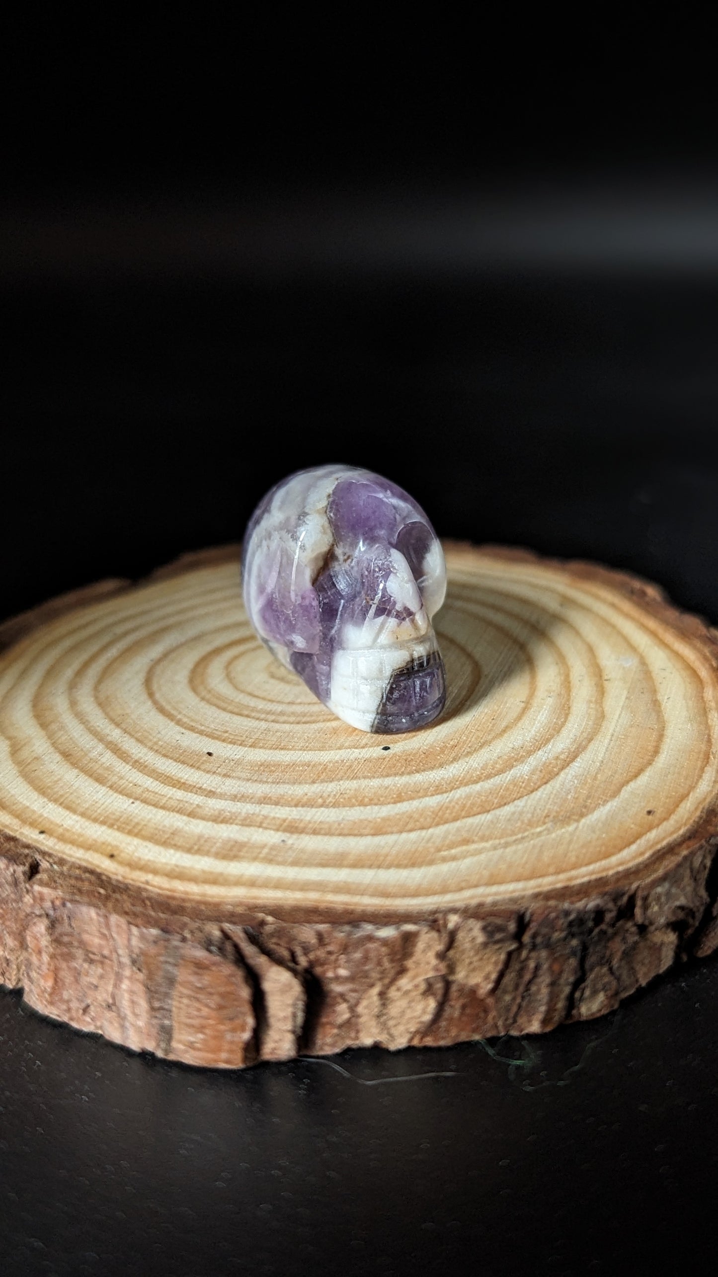 Skull Mini (Amethyst) - WISDOM, SPIRITUALITY, CALMING