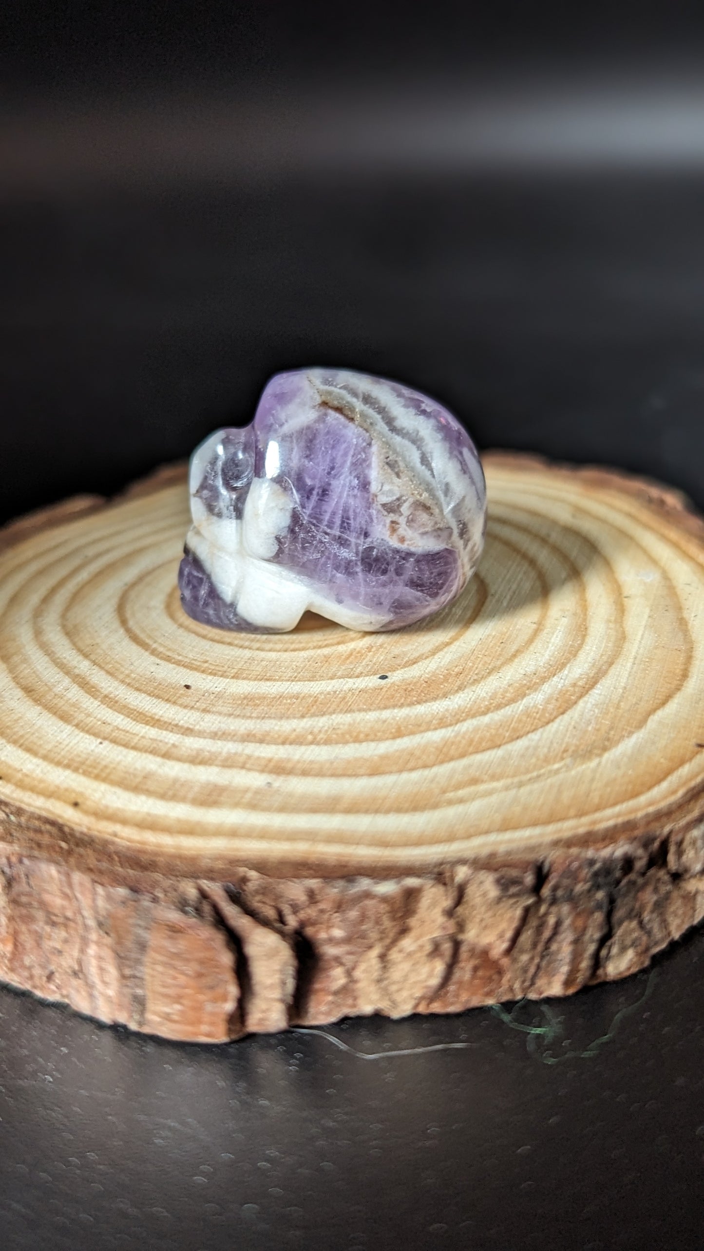 Skull Mini (Amethyst) - WISDOM, SPIRITUALITY, CALMING