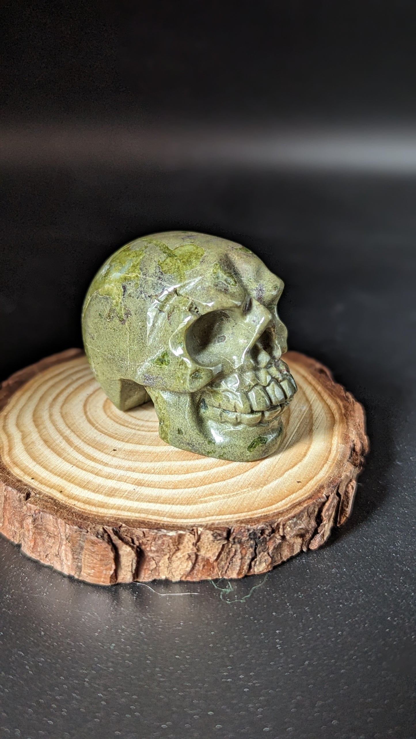 Skull (Serpentine)