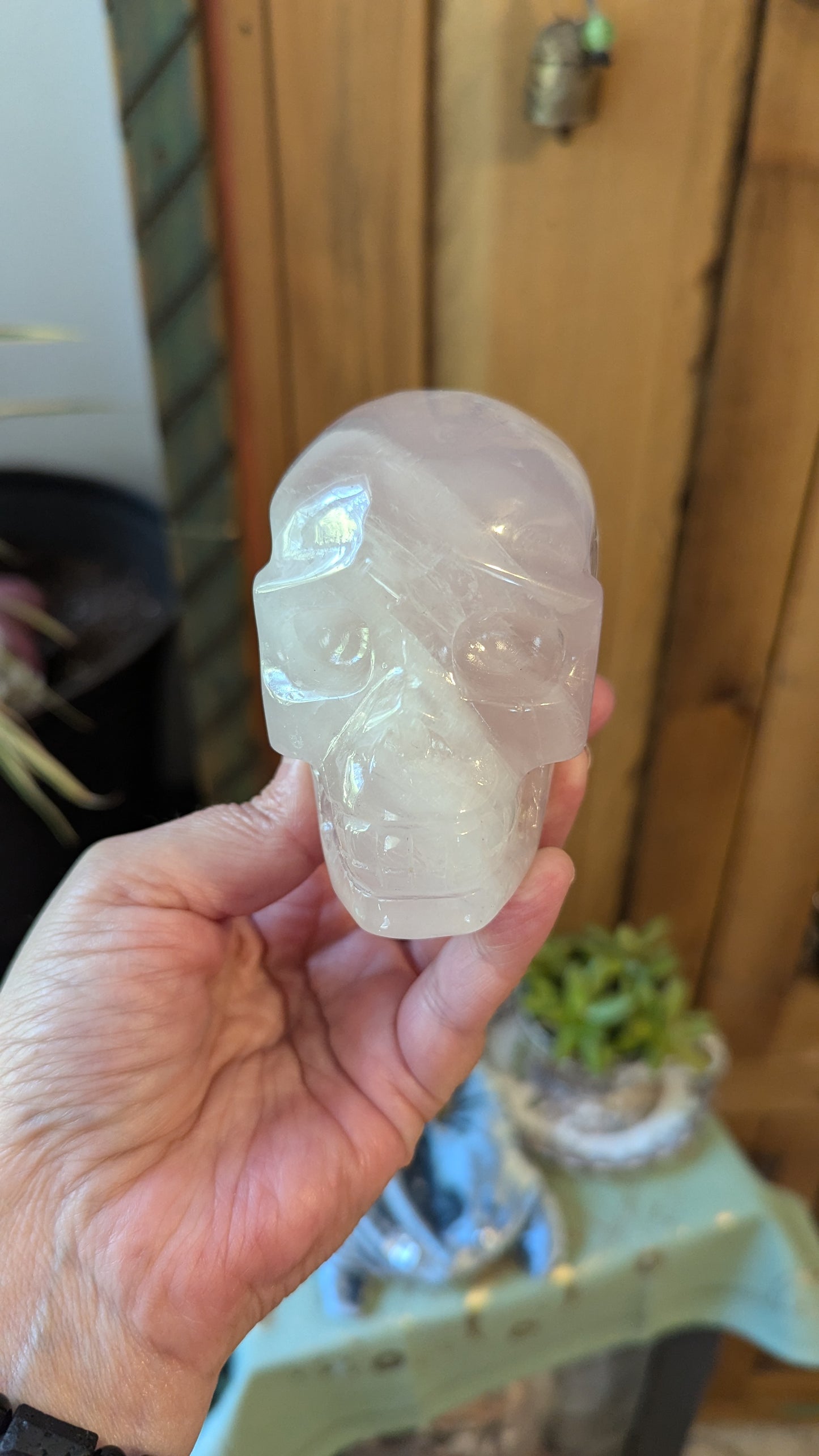 Skull (Rose Quartz) - EMPOWERMENT, CONFIDENCE, HARMONY