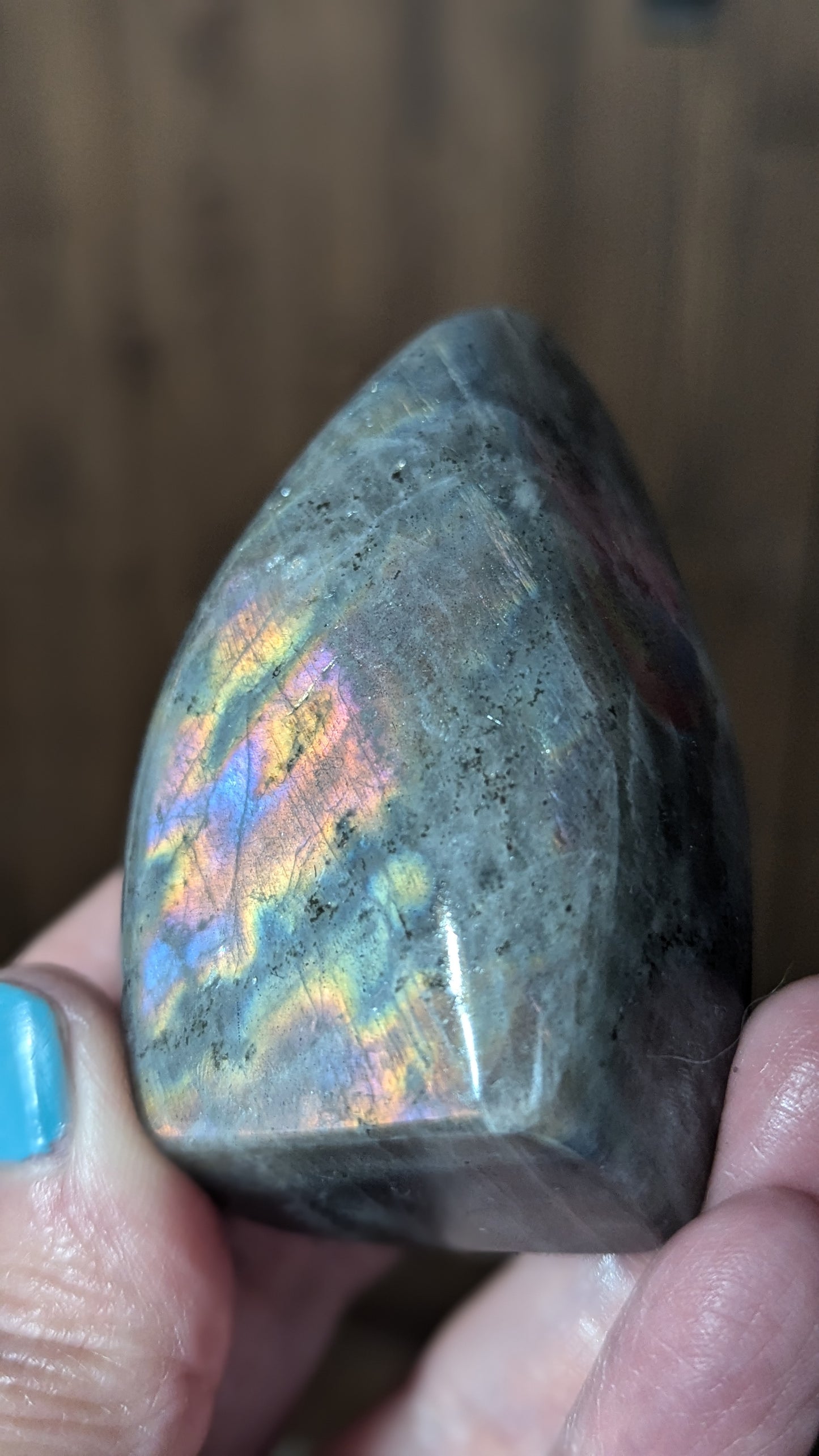 Labradorite Freeform (Madagascar)- STRENGTH, TRANSFORMATION, INTUITION