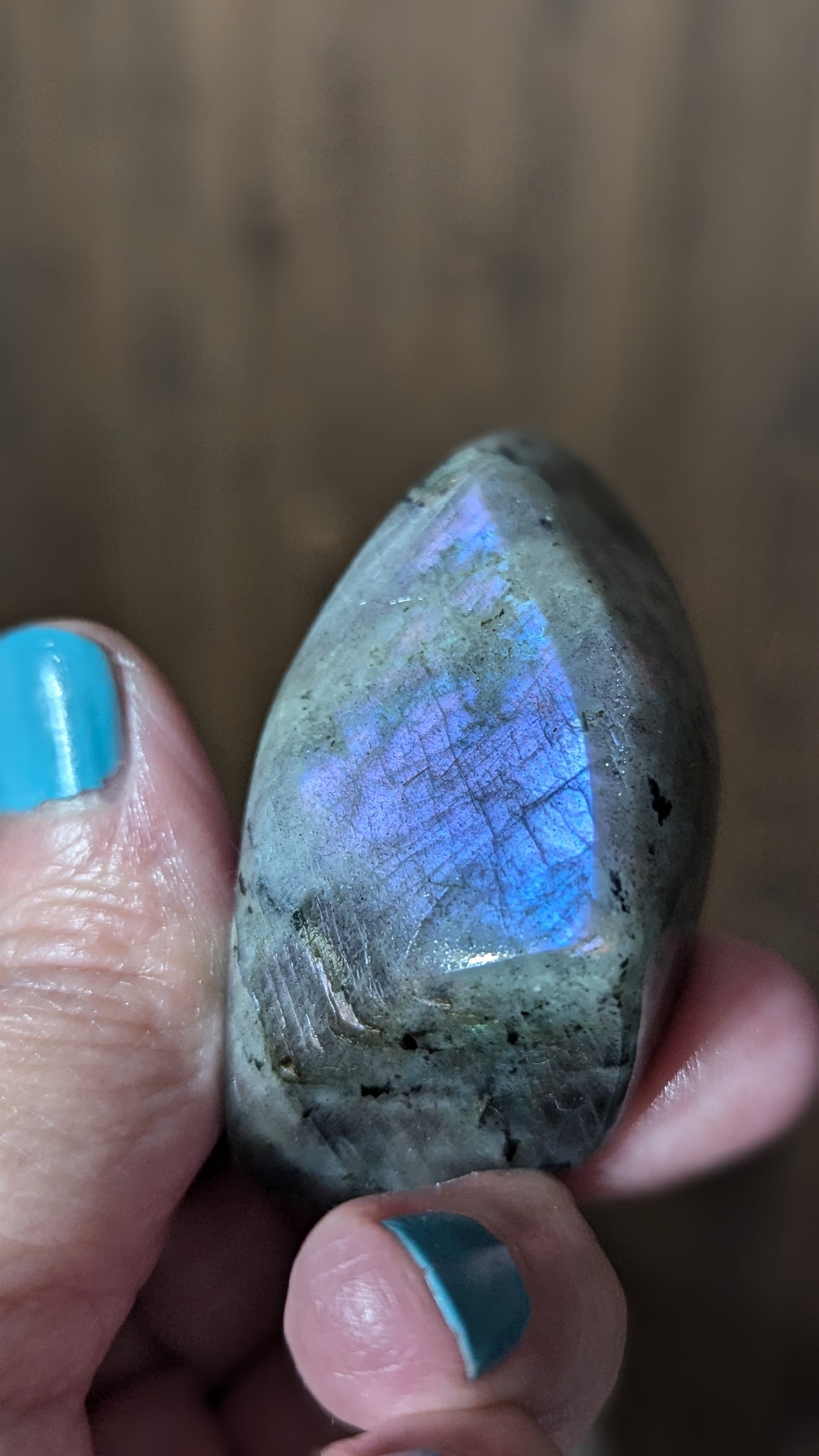 Labradorite Freeform (Madagascar)- STRENGTH, TRANSFORMATION, INTUITION